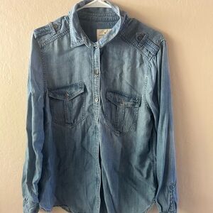 American Eagle Outfitters Blue Button Down Shirt